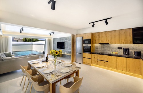 Rethymno House | Atlantis Homes 1, By Hellocrete