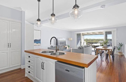 Salamander Bay House | 125 m² House ∙ 3 bedrooms ∙ 7 guests
