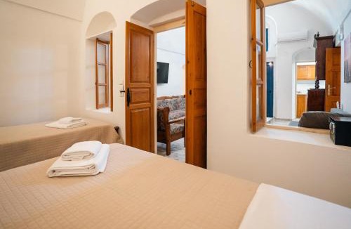 Exo Gonia House | Aura Santorini - The Retreat by ΜΡS