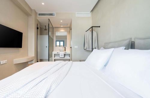 Naousa Hotel | Aura Suites Paros