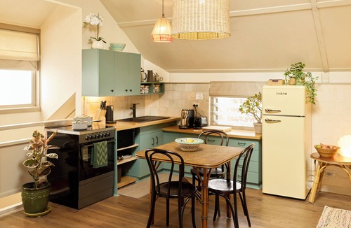 Austinmer Apartment | Austinmer Beach Studio Apartment with Parking