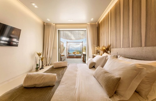 Agia Anna Hotel | Avgoustos Suites - Adults only