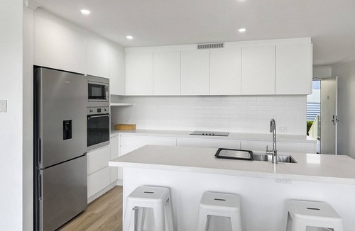 North Avoca Apartment | Avoca Coastal Retreat - holiday in the heart of Avoca Beach!