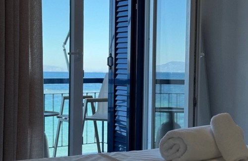 Aegina Town Hotel | Avra Hotel