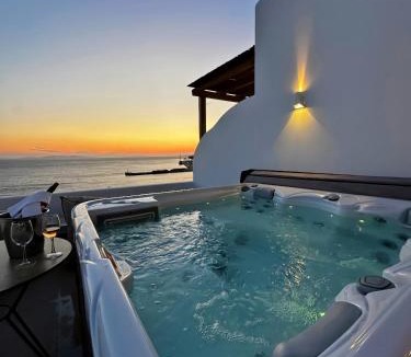 Tourlos Hotel | Avra Luxury Suites Mykonos