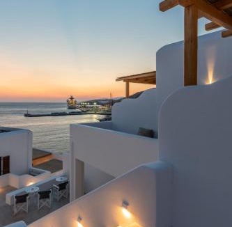 Tourlos Hotel | Avra Luxury Suites Mykonos