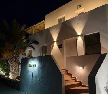 Zefiria House | Avra Milos