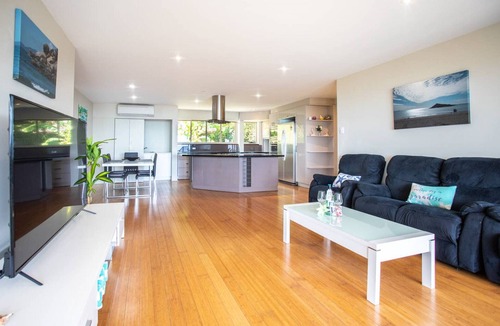 Cannonvale Apartment | AWESOME VIEWS ON ELSHEBY