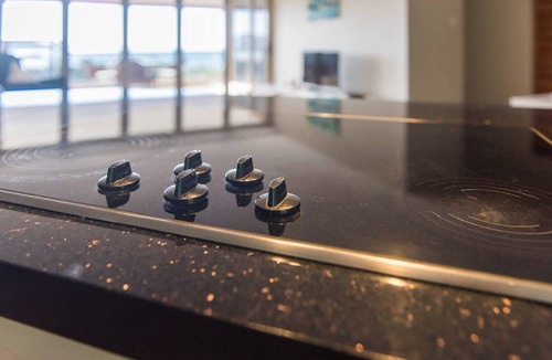 Cannonvale Apartment | AWESOME VIEWS ON ELSHEBY