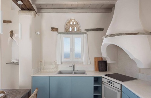 Tinos Town Hotel | Azure 1, Morfes Luxury Apartments