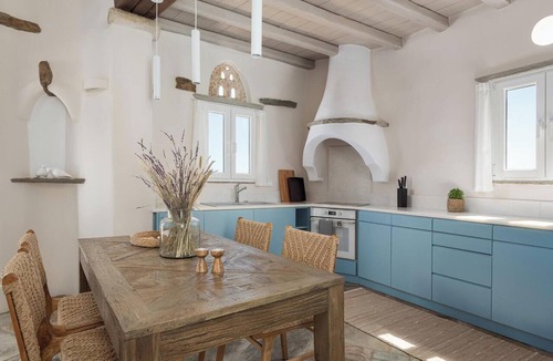 Tinos Town Hotel | Azure 1, Morfes Luxury Apartments