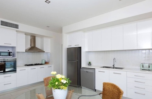 Turvey Park Apartment | B1/301 1 Flinders St · 4 Bedroom Luxury City Penthouse Apartment