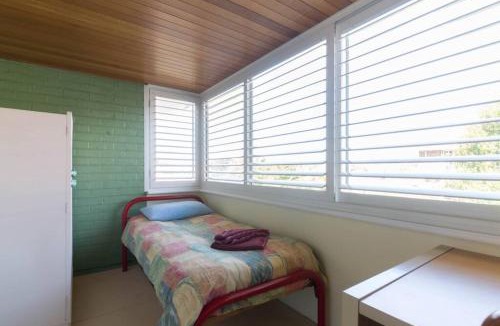 Crawley Apartment | B9 Crawley Apartment 1 BRM & Sleepout near UWA