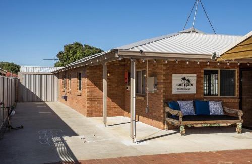 Lancelin House | Back beach bungalow