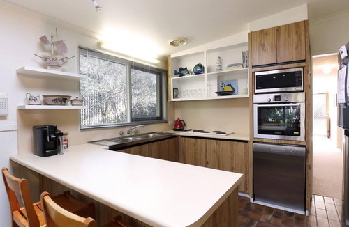 Blairgowrie House | Back Beach Hideaway - Family friendly beach house