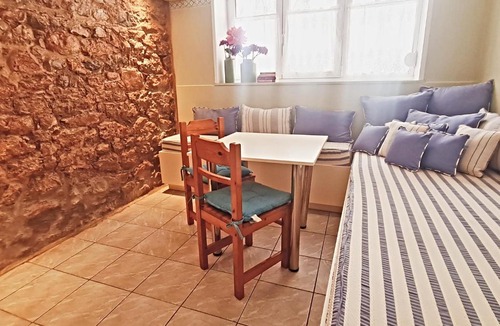 Plaka Apartment | Back to Tradition, by the Acropolis!