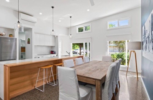 Tomakin House | Bada Bliss - walk to the beach