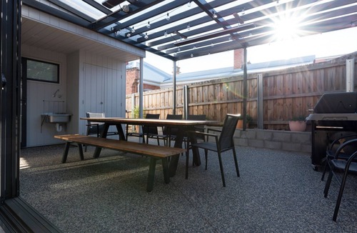 Launceston CBD House | Balfour Cottage WiFi & Parking