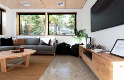 Launceston CBD House | Balfour Cottage WiFi & Parking