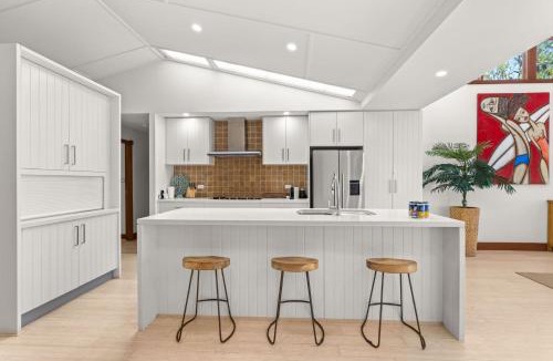 Vincentia House | Bali Beach House by Experience Jervis Bay