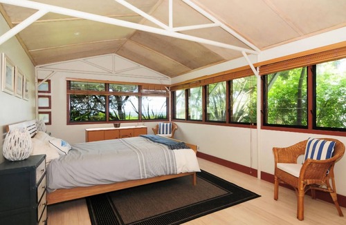 Vincentia House | Bali Beach House by Jervis Bay Breaks