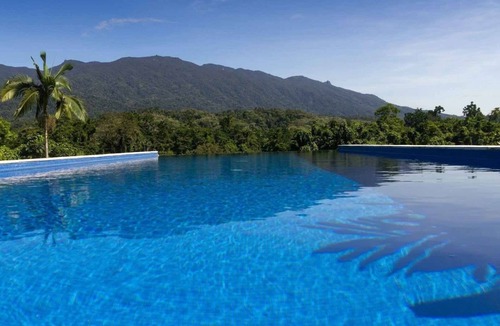 Mossman House | Bali HainA private retreat on acreage, close to town, ocean & the rainforest