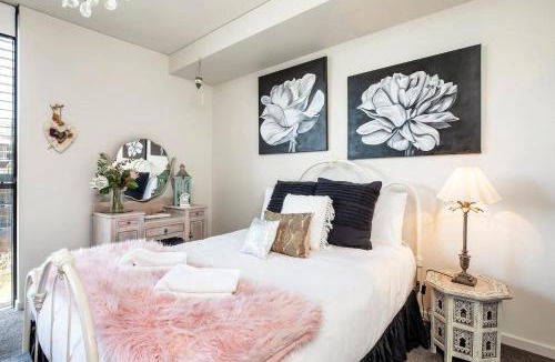 Camperdown Apartment | Balinese Charm meets Resort Living in Inner Sydney