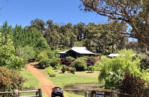 Balingup Cottage | Balingup Rustic Retreat - Marian Ponds.Saltwater swimming pool, great gardensn
