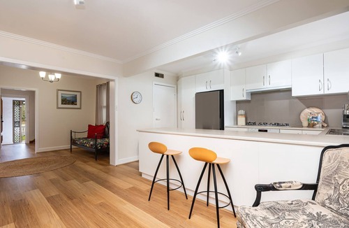 Port Melbourne House | Bank House Port Melbourne