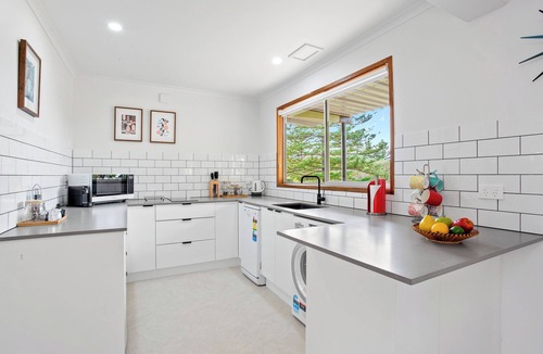 Tuross Head Apartment | Banksia Terrace - Gorgeous Beachside Apartment