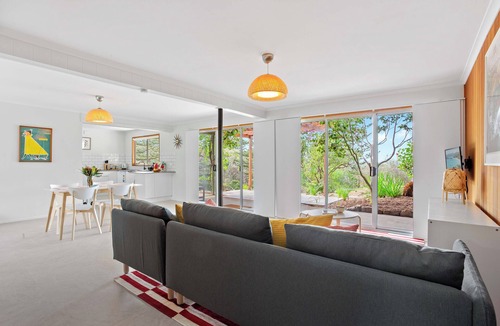Tuross Head Apartment | Banksia Terrace - Gorgeous Beachside Apartment