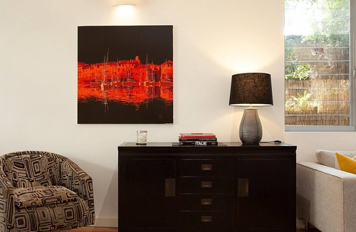 Randwick House | Barker's Charm - Randwick (IH) - Modern, spacious interior in a leafy suburb close to schools and shops.