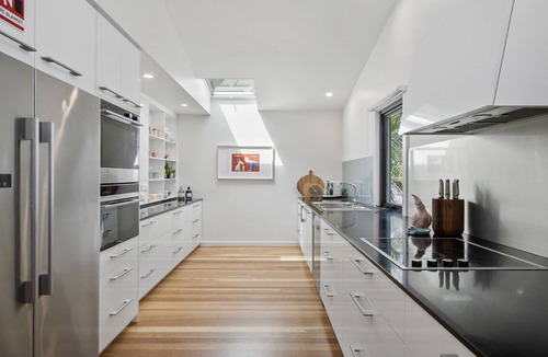 Pretty Beach Central Coast House | Barneys By The Bay - Fun, Fabulous and Deliciously Peaceful!