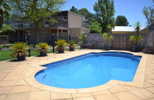 Tanunda Apartment | Barossa Dreams - Ruby Dreams