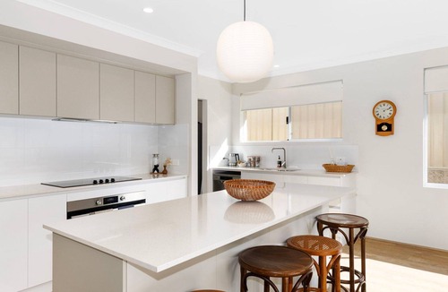 Dunsborough House | Barry's Holiday Home Dunsborough