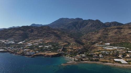 Agios Panteleimonas House | BAY DIVINO