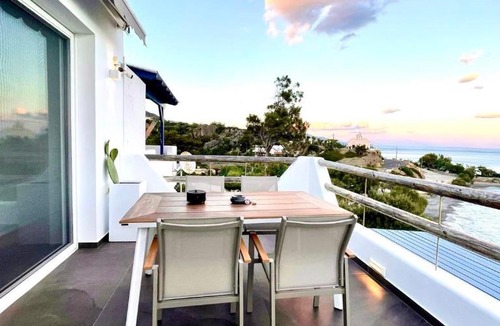 Agios Panteleimonas House | BAY DIVINO