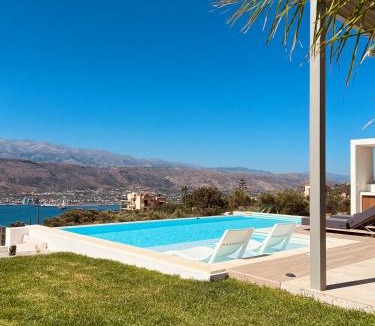 Pitharion Villa | Bay Overlook Villa heated pool