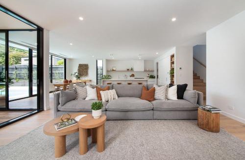 Blairgowrie House | Bayleaf Beauty in Blairgowrie with pool