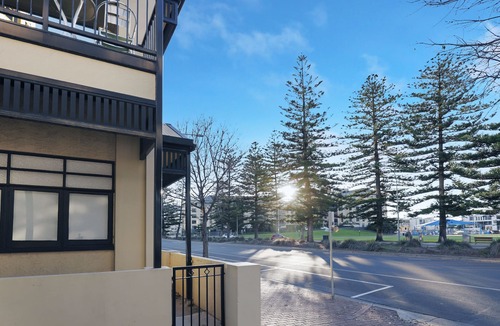 Glenelg Apartment | Bayview Family Apartments Glenelg