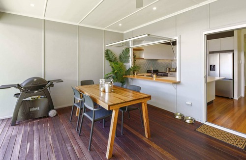 Moffat Beach House | Beach Bliss at Moffat Beach