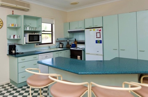 Shoal Bay House | Beach break garden units!