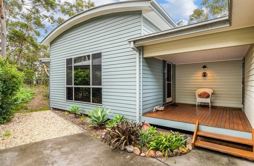 Dunbogan House | Beach, Bush and Birds