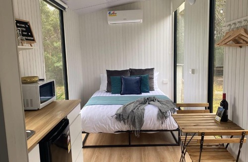 Falls Creek House | Beach Farm Retreat at Jervis Bay