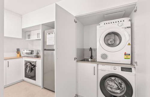 Mosman Park Apartment | Beach & River Cottesloe Escape