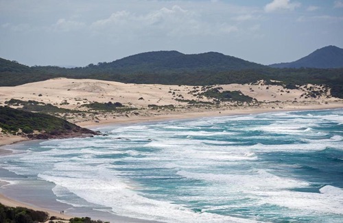 Boat Harbour House | 'Beach View At One Mile', 8/26 One Mile Close - infinity complex pool & WIFI