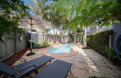 Peregian Beach Apartment | Beachcomber Peregian Beach