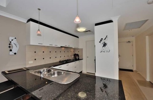 Rockingham Apartment | Beachfront at Nautilus