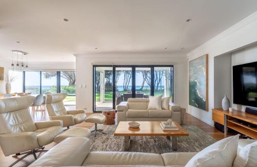 West Busselton House | Beachfront Busselton I Private Properties