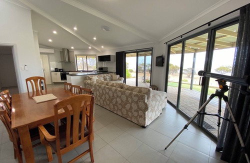 Yorke Peninsula House | Beachfront Tickera Roundhouse - sea views inside and out - peaceful family home